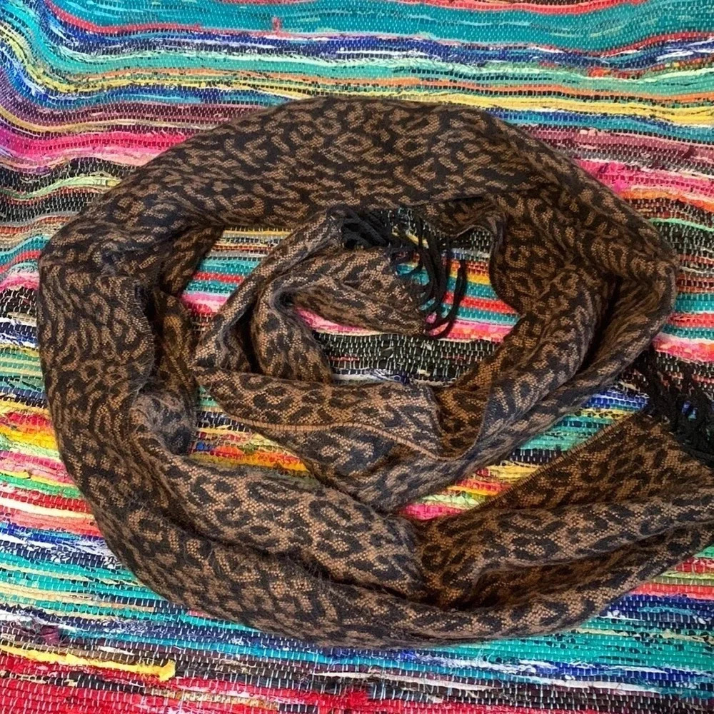 CHEETAH scarf